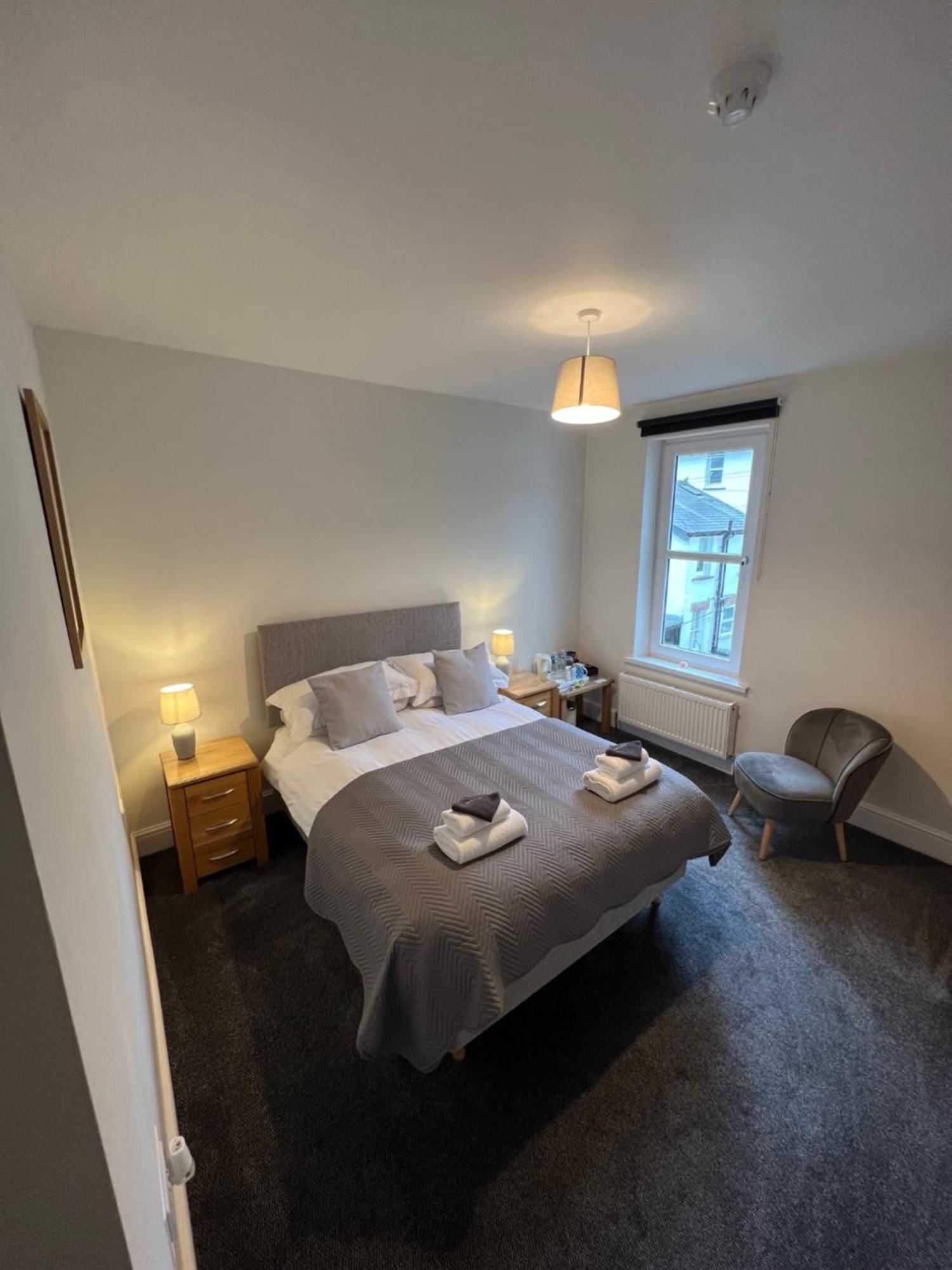 Dolly Waggon Guest House Кесвик Экстерьер фото