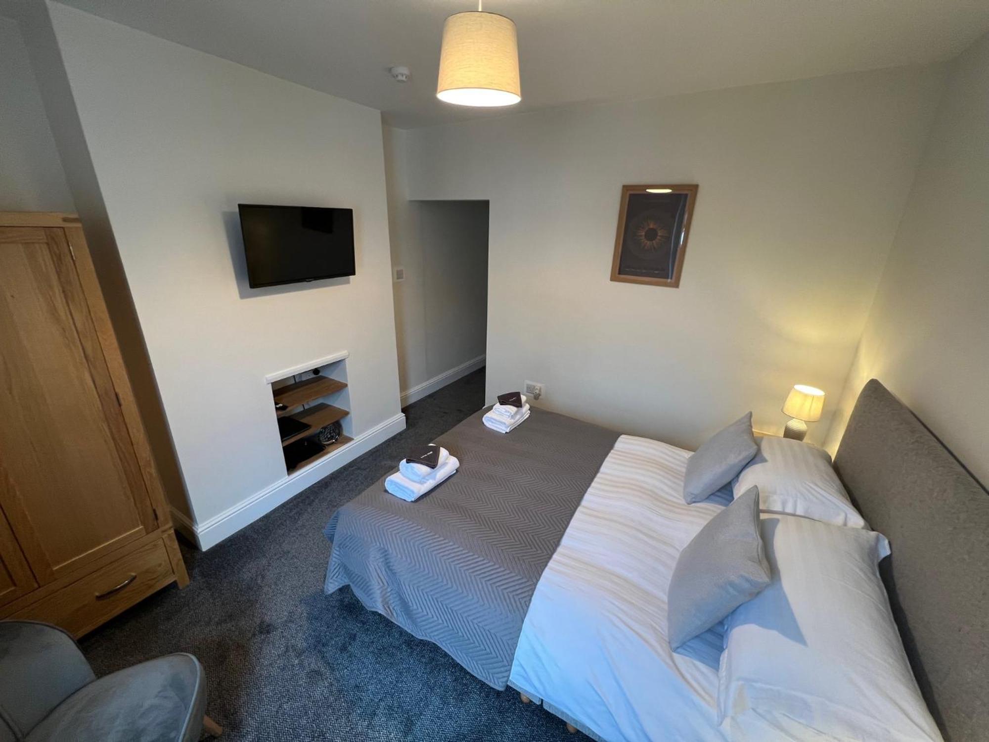 Dolly Waggon Guest House Кесвик Экстерьер фото