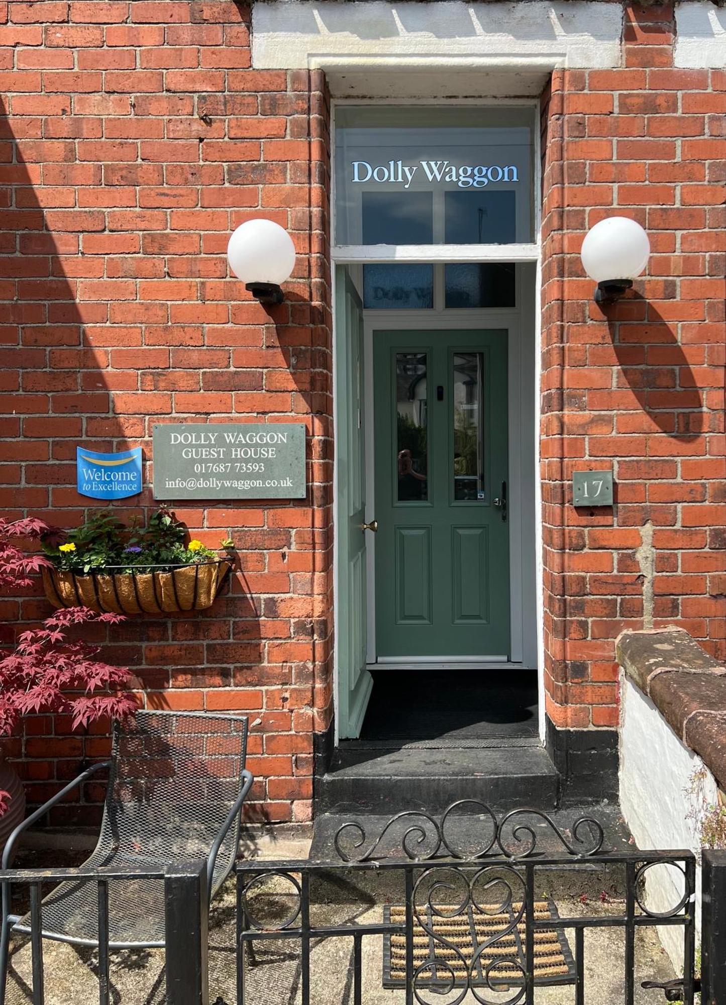 Dolly Waggon Guest House Кесвик Экстерьер фото